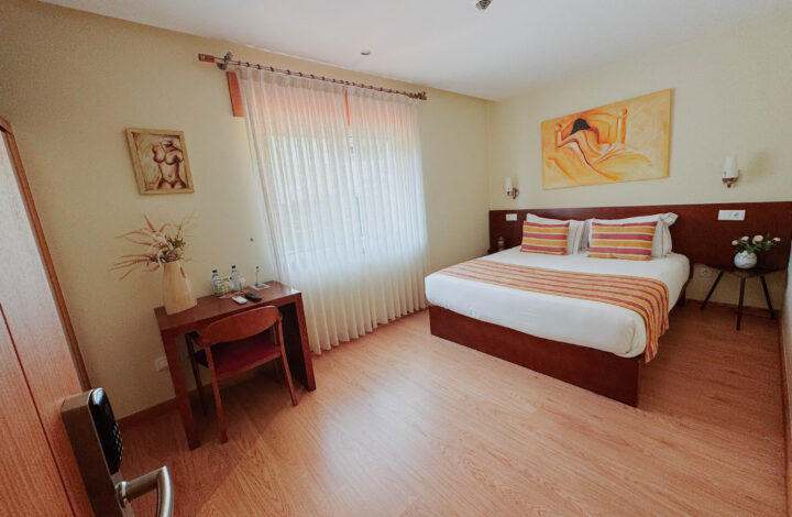 Quarto Duplo